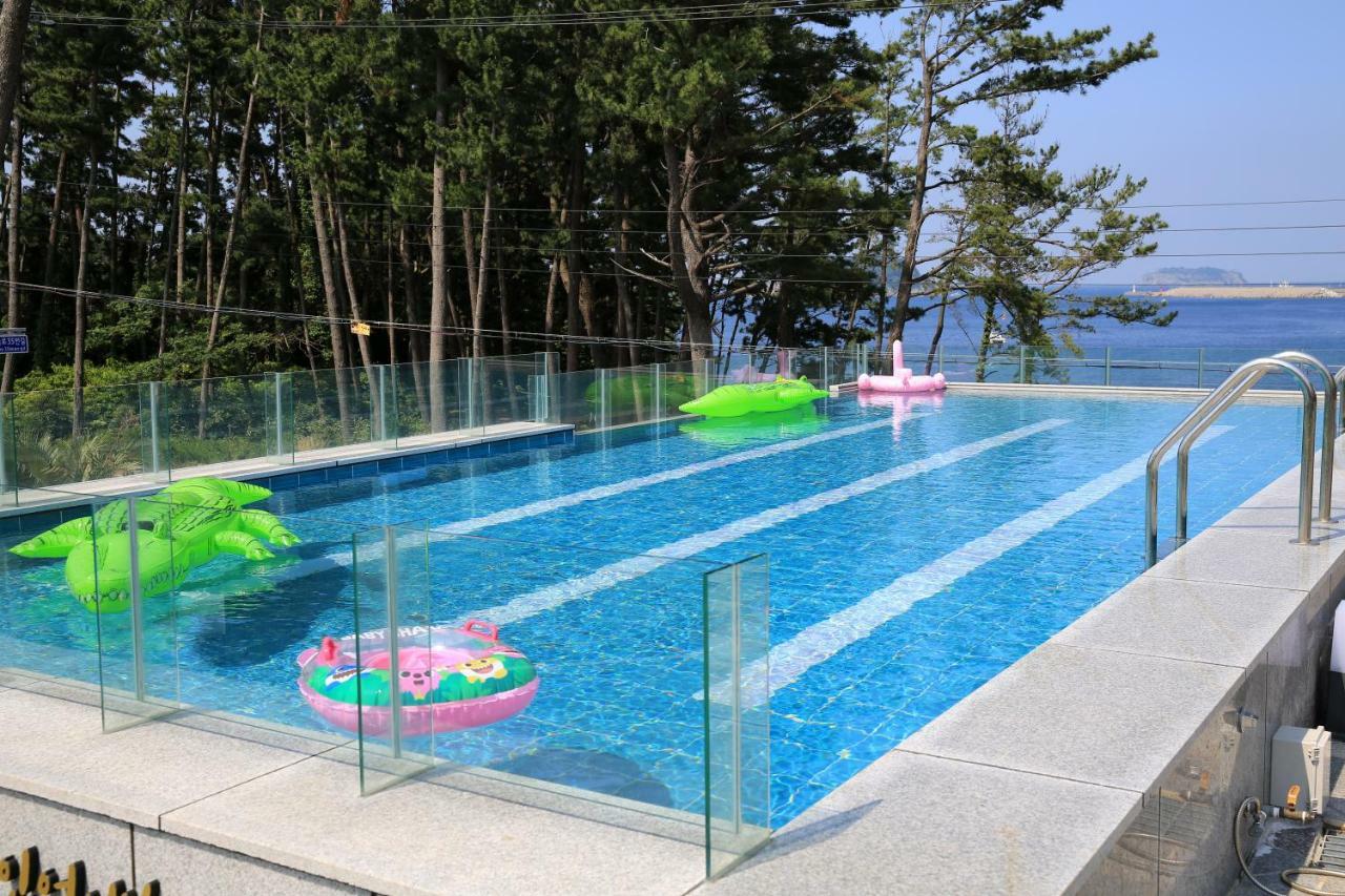 The Bay Jeju Resort Seogwipo Extérieur photo
